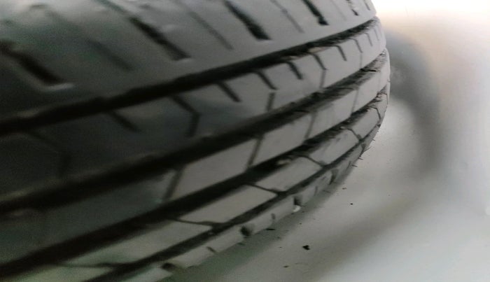 2025 Maruti Baleno DELTA PETROL 1.2, Petrol, Manual, 5,031 km, tyre