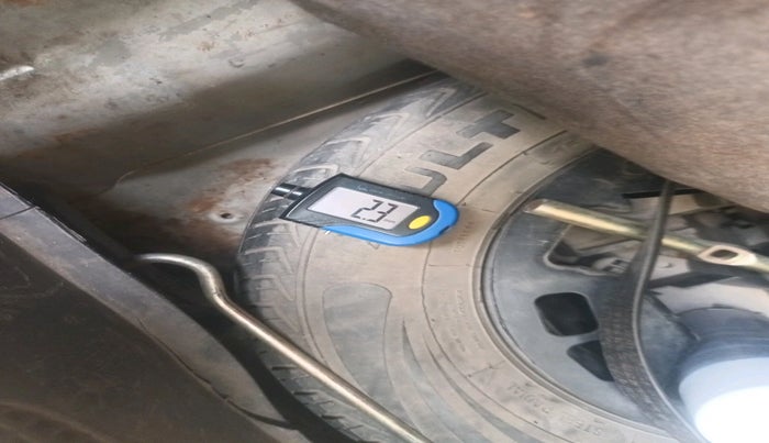 2012 Hyundai i10 MAGNA 1.2, Petrol, Manual, 95,952 km, tyre