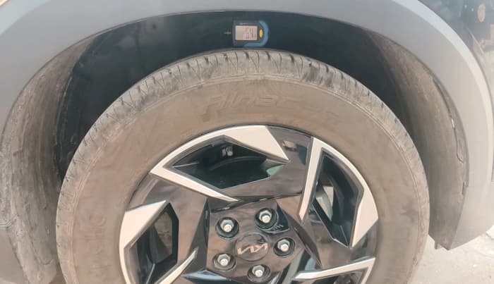 2024 KIA SONET HTK (O) 1.2 Petrol MT, Petrol, Manual, 14,521 km, tyre