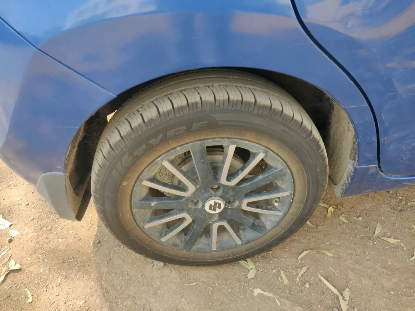 2016 Maruti Baleno DELTA PETROL 1.2, CNG, Manual, 82,637 km, tyre