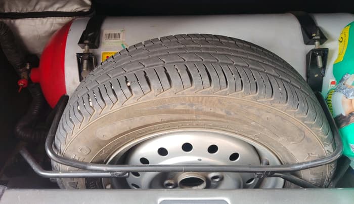 2020 Maruti New Wagon-R LXI CNG 1.0, CNG, Manual, 1,18,875 km, tyre