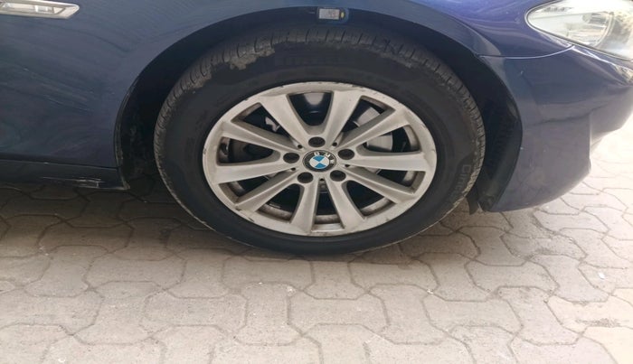 2012 BMW 5 Series 520D 2.0, Diesel, Automatic, 1,01,777 km, tyre