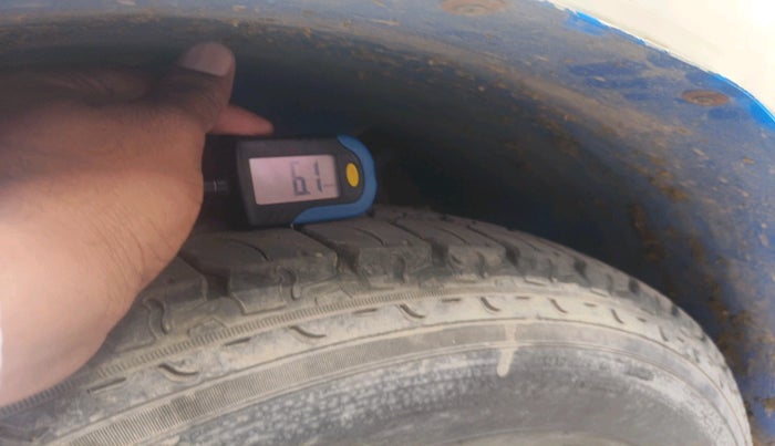 2012 Tata Safari 4X2 EX DICOR, Diesel, Manual, 1,30,846 km, tyre