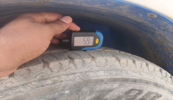 2012 Tata Safari 4X2 EX DICOR, Diesel, Manual, 1,30,846 km, tyre