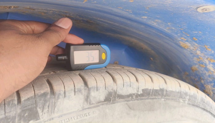 2012 Tata Safari 4X2 EX DICOR, Diesel, Manual, 1,30,846 km, tyre