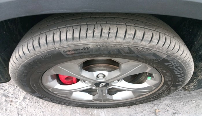 2020 KIA SELTOS HTK PLUS 1.5 DIESEL, Diesel, Manual, 1,14,886 km, tyre