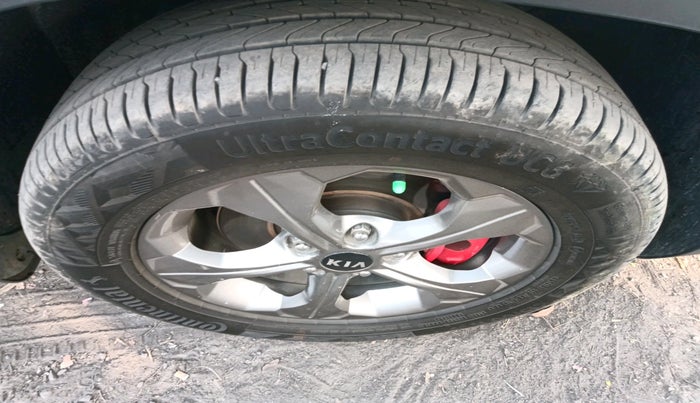 2020 KIA SELTOS HTK PLUS 1.5 DIESEL, Diesel, Manual, 1,14,886 km, tyre