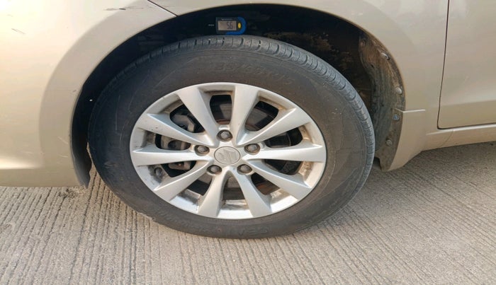 2012 Maruti Ertiga ZXI, Petrol, Manual, 48,383 km, tyre