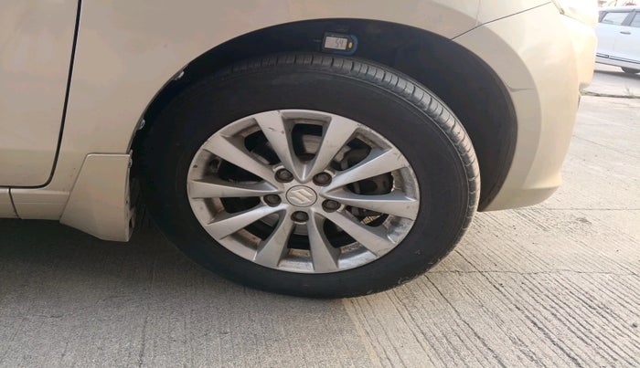 2012 Maruti Ertiga ZXI, Petrol, Manual, 48,383 km, tyre