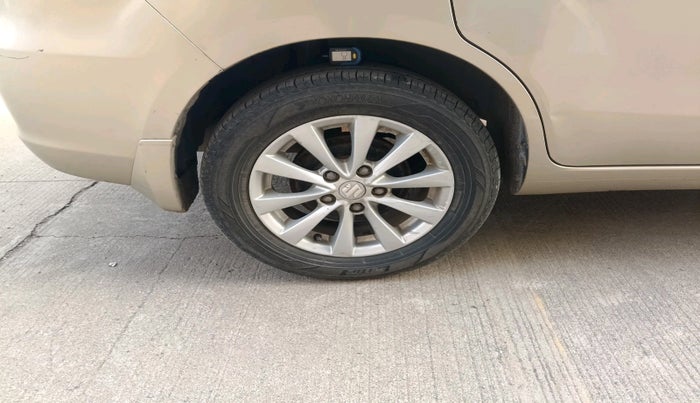 2012 Maruti Ertiga ZXI, Petrol, Manual, 48,383 km, tyre