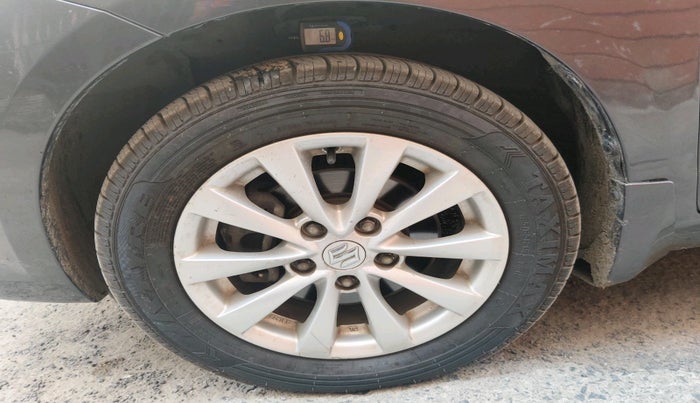 2015 Maruti Ertiga ZXI, Petrol, Manual, 34,854 km, tyre