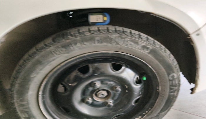 2013 Maruti Alto K10 LXI, CNG, Manual, 98,246 km, tyre