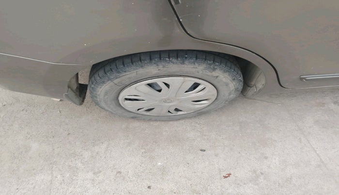 2018 Maruti Dzire VDI AMT, Diesel, Automatic, 1,40,197 km, tyre