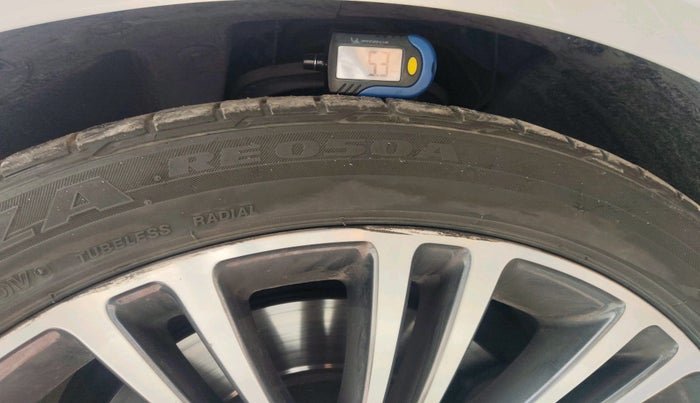 2017 BMW 5 Series 520 D SPORTSLINE, Diesel, Automatic, 83,905 km, tyre