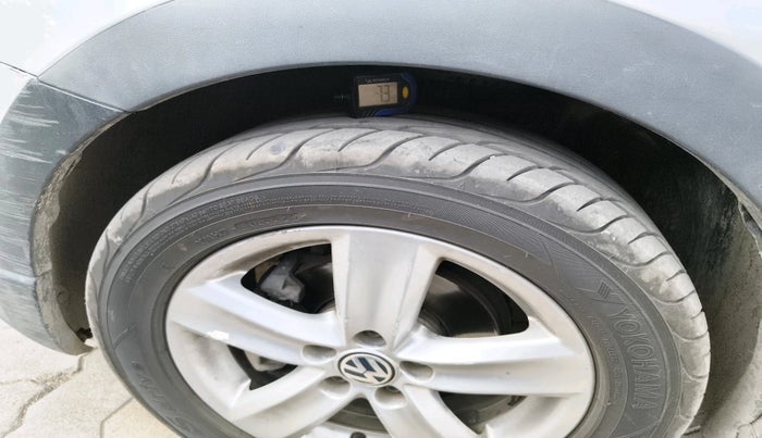 2013 Volkswagen Polo COMFORTLINE 1.2L, Diesel, Manual, 95,763 km, tyre