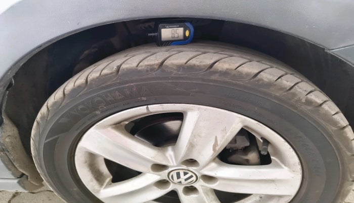 2013 Volkswagen Polo COMFORTLINE 1.2L, Diesel, Manual, 95,763 km, tyre