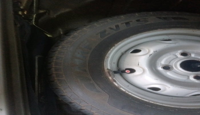 2005 Maruti Alto LXI, Petrol, Manual, 49,699 km, tyre