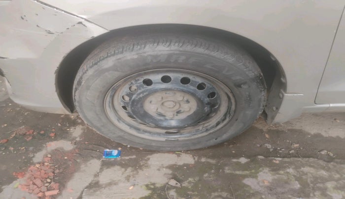 2016 Maruti Ertiga VXI CNG, CNG, Manual, 1,35,932 km, tyre