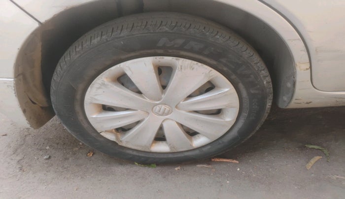 2016 Maruti Ertiga VXI CNG, CNG, Manual, 1,35,932 km, tyre