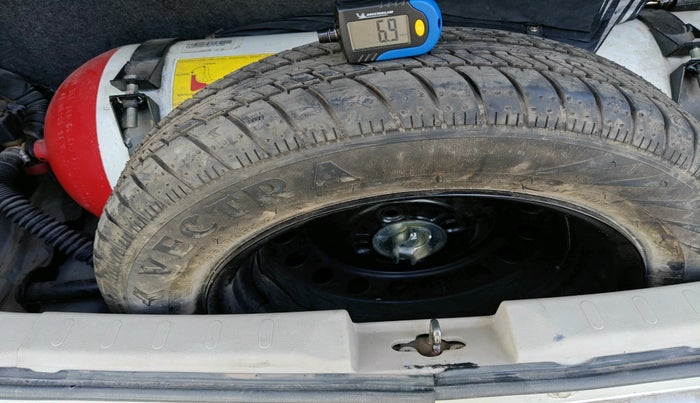 2020 Maruti Celerio VXI (O) CNG, CNG, Manual, 1,27,073 km, tyre