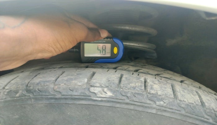 2011 Maruti Swift VDI, Diesel, Manual, 1,29,987 km, tyre