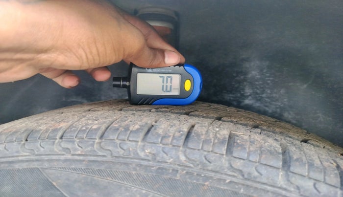 2011 Maruti Swift VDI, Diesel, Manual, 1,29,987 km, tyre