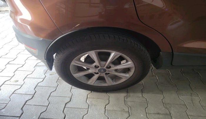 2021 Ford Ecosport TITANIUM 1.5L DIESEL, Diesel, Manual, 1,02,288 km, tyre