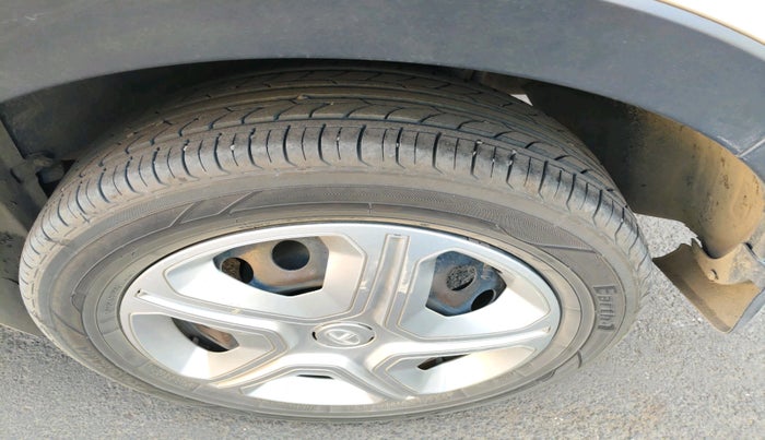 2022 Tata NEXON XMA SUNROOF PETROL, Petrol, Automatic, 71,699 km, tyre