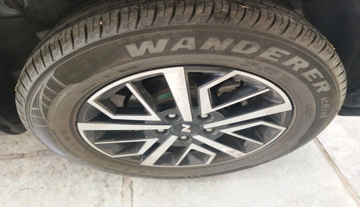 2023 Hyundai VENUE N LINE N8 1.0 TURBO DCT, Petrol, Automatic, 21,433 km, tyre