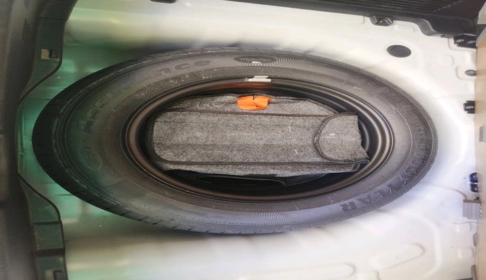 2023 Hyundai VENUE N LINE N8 1.0 TURBO DCT, Petrol, Automatic, 21,433 km, tyre