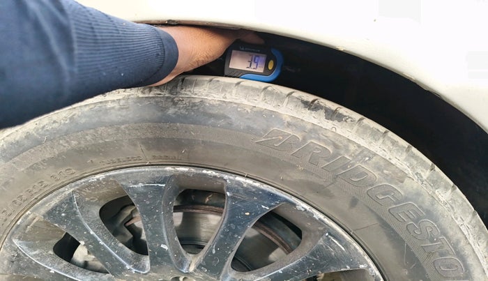 2015 Skoda Rapid 1.5 TDI CR ELEGANCE AT, Diesel, Automatic, 1,04,290 km, tyre