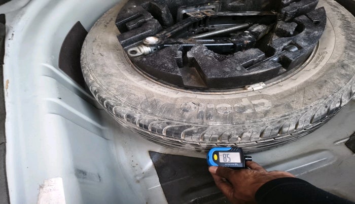 2015 Skoda Rapid 1.5 TDI CR ELEGANCE AT, Diesel, Automatic, 1,04,290 km, tyre