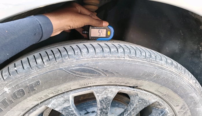 2015 Skoda Rapid 1.5 TDI CR ELEGANCE AT, Diesel, Automatic, 1,04,290 km, tyre