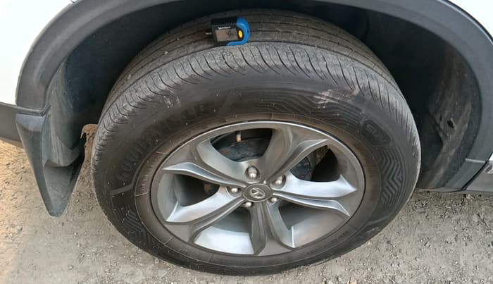 2022 Tata Harrier XTA 2.0L KRYOTEC PLUS, Diesel, Automatic, 73,927 km, tyre