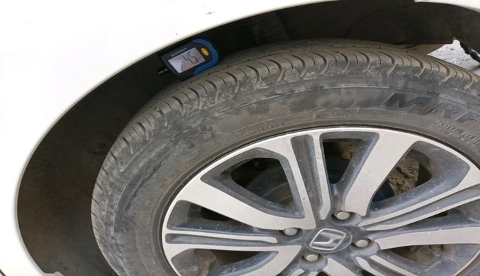 2024 Honda Amaze 1.2L I-VTEC VX, Petrol, Manual, 19,643 km, tyre