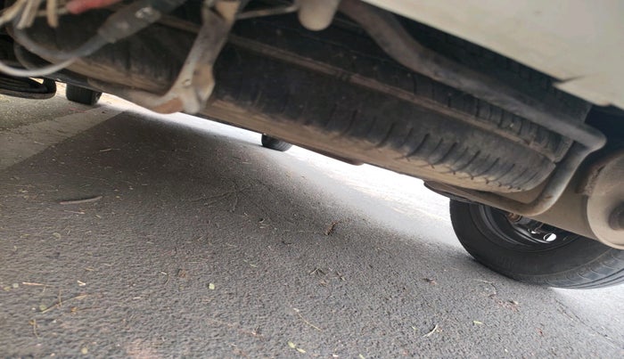 2013 Maruti Ertiga VDI, Diesel, Manual, 2,25,739 km, tyre