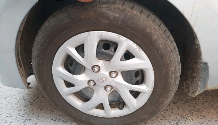 2018 Hyundai Grand i10 SPORTZ 1.2 KAPPA VTVT, Petrol, Manual, 57,349 km, tyre