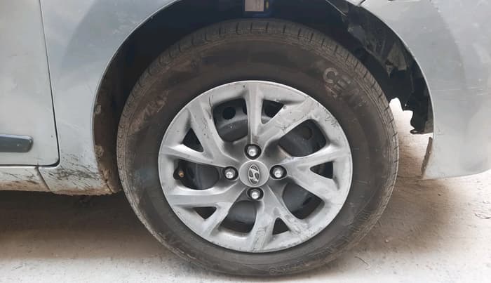 2018 Hyundai Grand i10 SPORTZ 1.2 KAPPA VTVT, Petrol, Manual, 57,349 km, tyre