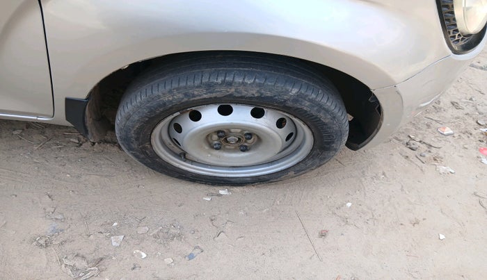 2018 Maruti IGNIS SIGMA 1.2, CNG, Manual, 1,19,714 km, tyre