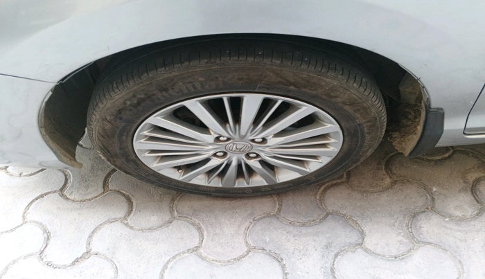 2020 Honda City 1.5L I-VTEC V CVT 5TH GEN, Petrol, Automatic, 1,06,209 km, tyre