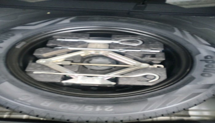 2021 MG ASTOR SHARP 1.5 CVT, Petrol, Automatic, 72,406 km, tyre