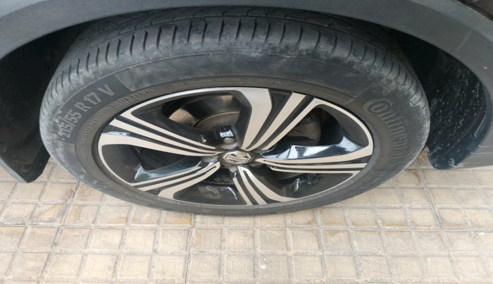 2021 MG ASTOR SHARP 1.5 CVT, Petrol, Automatic, 72,406 km, tyre