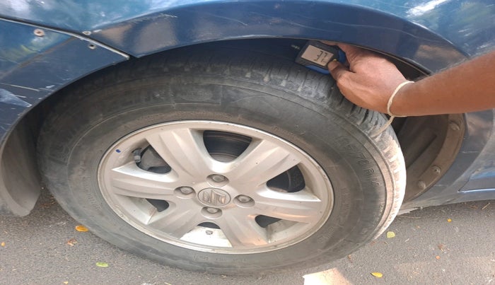 2009 Maruti Swift Dzire ZDI, Diesel, Manual, 2,07,270 km, tyre