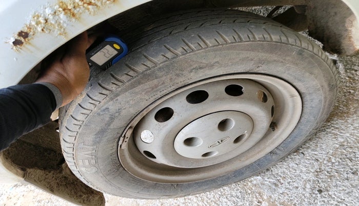 2014 Tata Indica Vista LS TDI, Diesel, Manual, 1,47,304 km, tyre