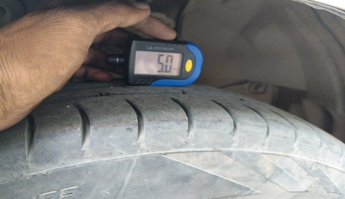 2013 Honda Amaze 1.2L I-VTEC S, Petrol, Manual, 81,558 km, tyre