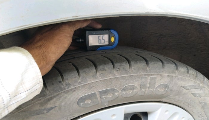 2013 Honda Amaze 1.2L I-VTEC S, Petrol, Manual, 81,558 km, tyre