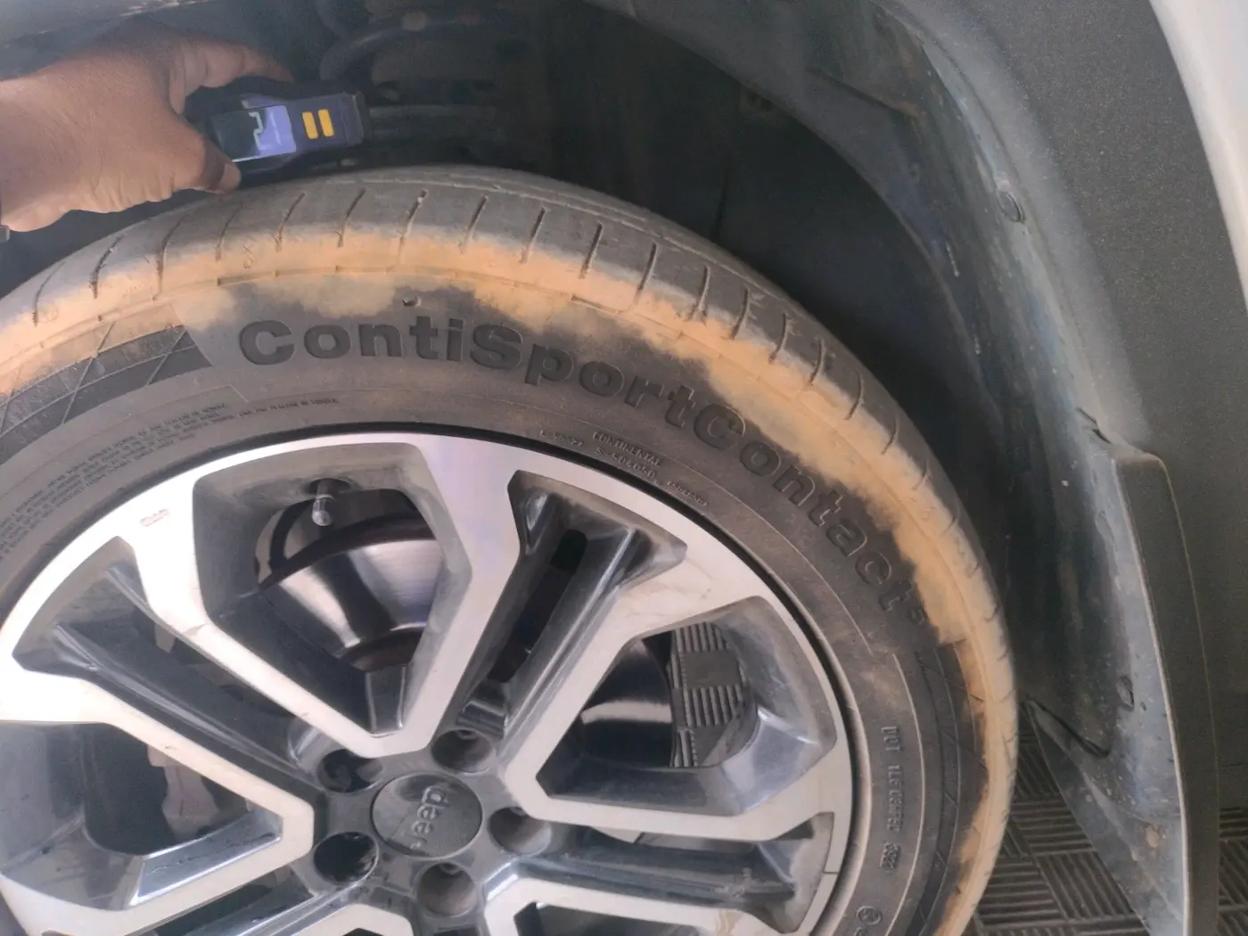 2020 Jeep Compass LIMITED PLUS PETROL AT, Petrol, Automatic, 91,252 km, tyre