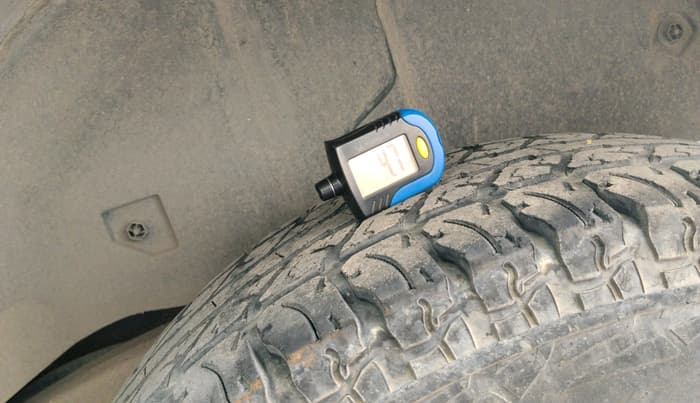 2022 Mahindra Thar LX PETROL HT 4WD AT, Petrol, Automatic, 49,834 km, tyre