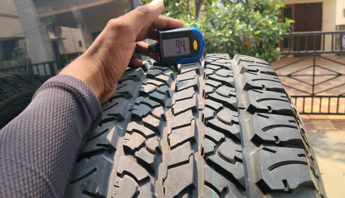 2022 Mahindra Thar LX PETROL HT 4WD AT, Petrol, Automatic, 49,834 km, tyre