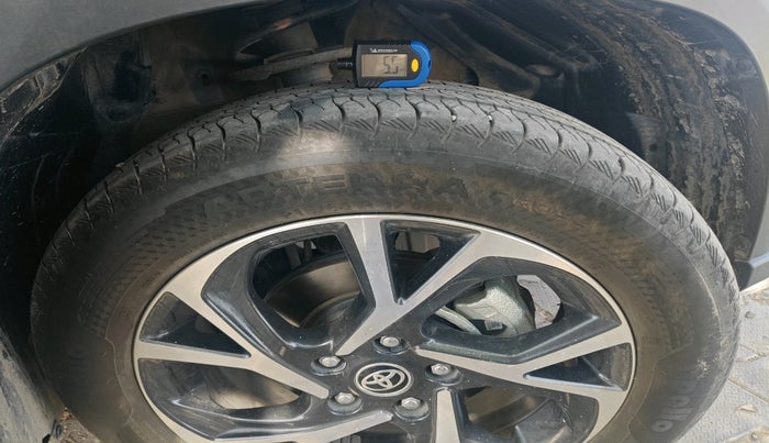 2024 Toyota URBAN CRUISER HYRYDER G HYBRID, Hybrid, Automatic, 56,043 km, tyre